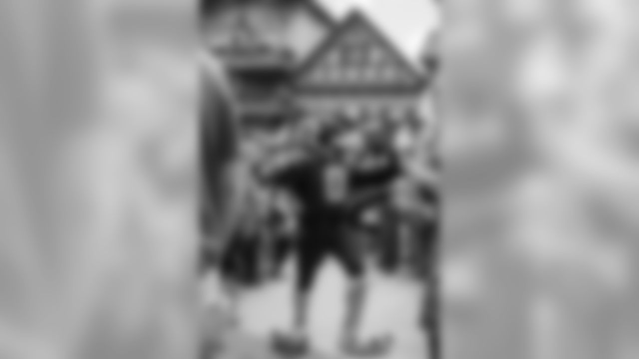 c06a8998.jpg