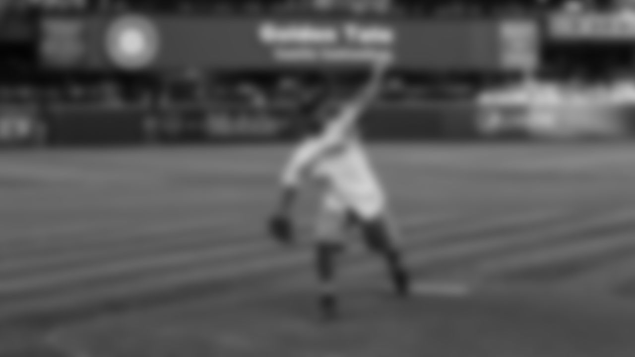Mariners-First-Pitches-20130722_19-03-48_072213_041 BVH
