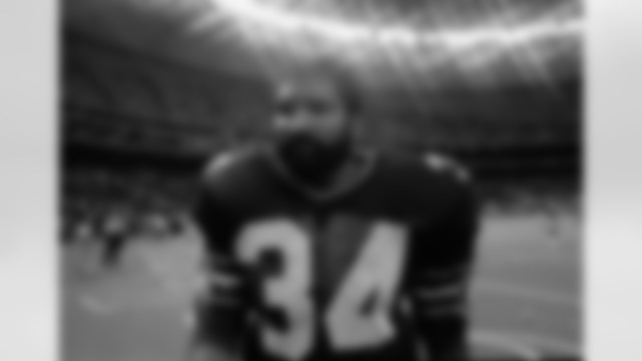 Seahawks-Franco-Harris-Through-The-Years-19840923_09-07-14_6