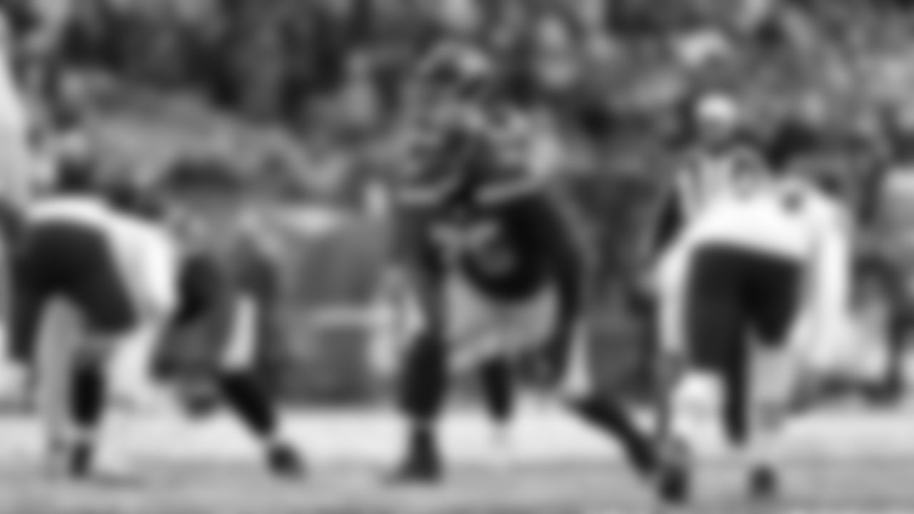 Some of the best photos of Seahawks tackle Duane Brown taken during the 2021 season.