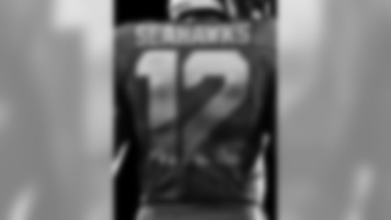 NFL_2012_SeattleSeahawks_Stretch_Twill_9117.jpg