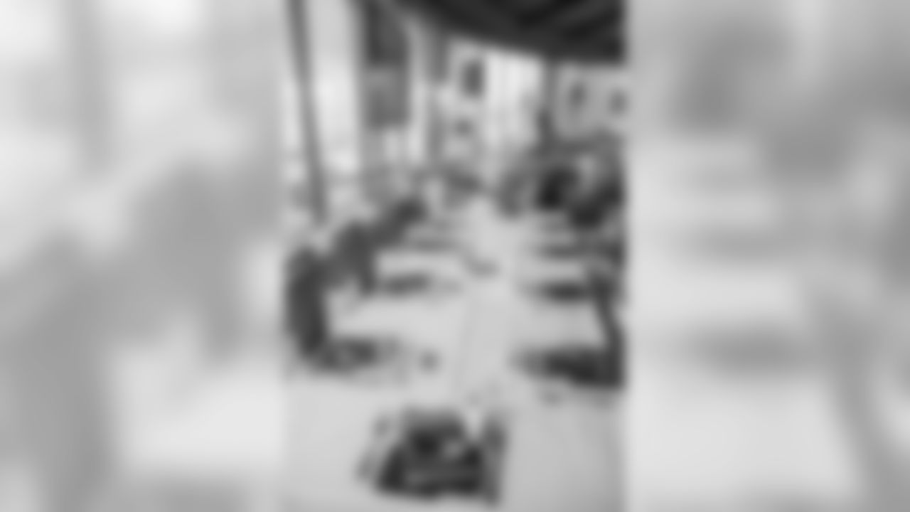 cliff_avril_charity_dining_2017_1006.jpg