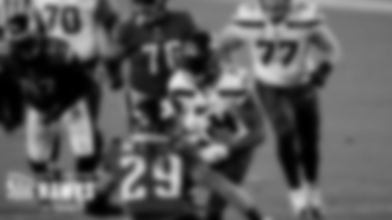 EyeOnTheHawks-Week12-20201130_20-24-43_20201130_SEAatPHI_CP__DSC0479