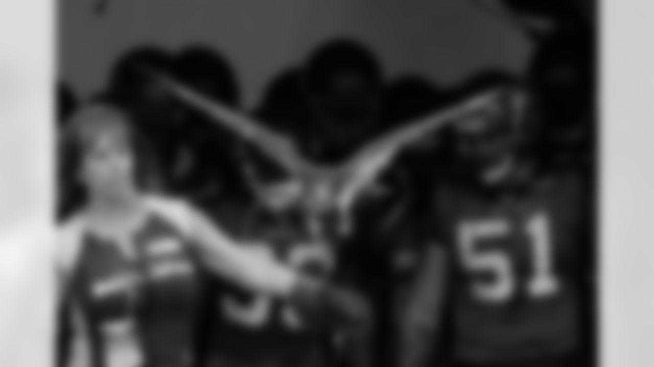 Seahawks-Taima-Through-The-Years-20100821_18-58-37_0145