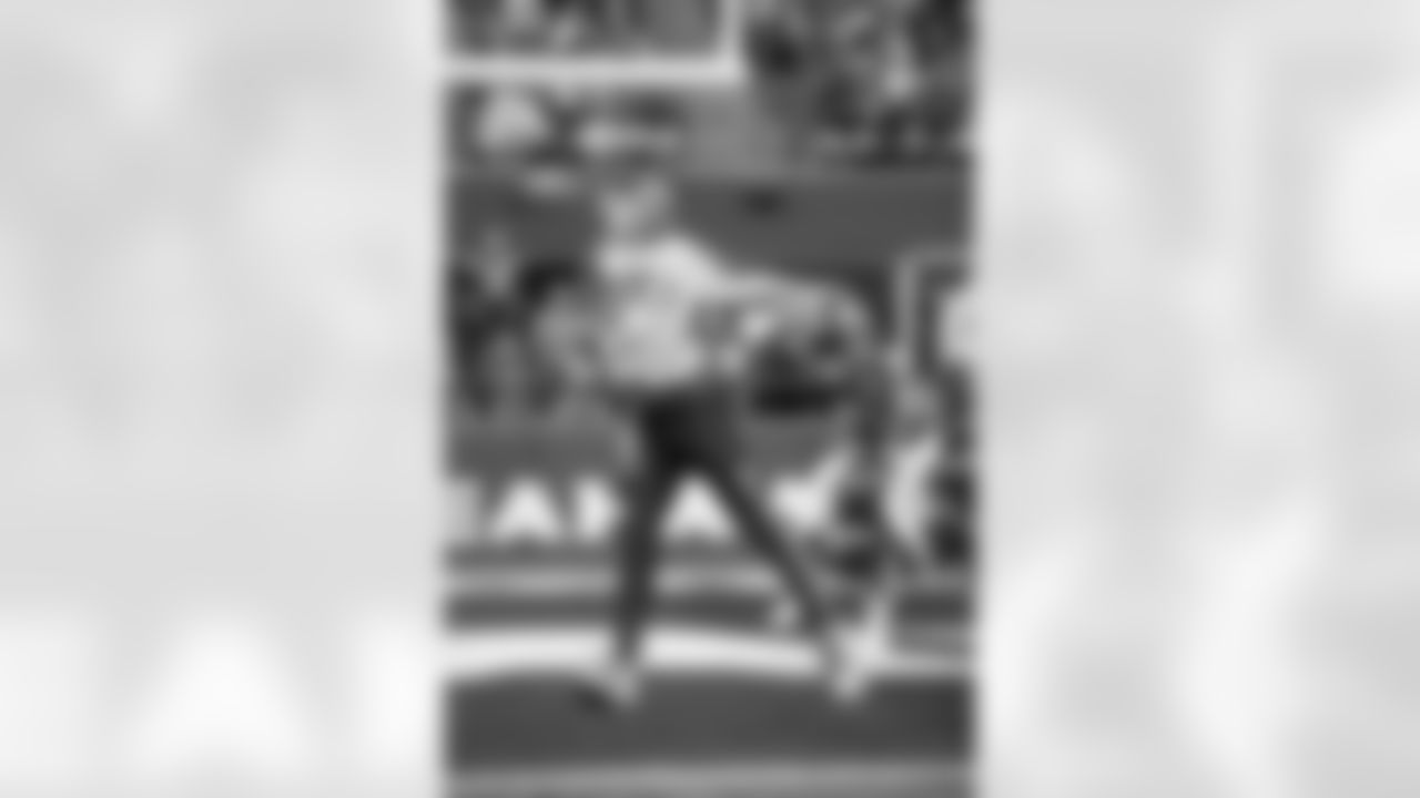 20230101_NYJvsSEA_Dancers_POTTER-0592