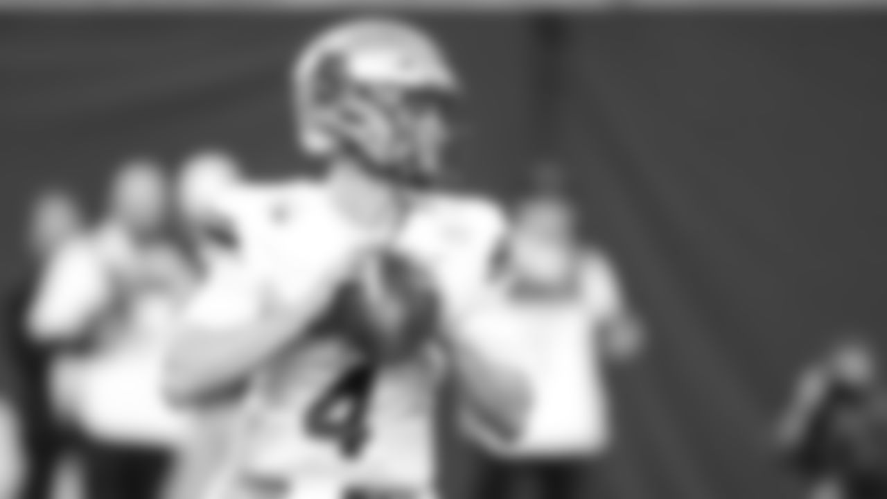 Rob Rang's Seahawks Mock Draft: Seventh Round, No. 229 overall – EJ Perry, QB, Brown (AP Photo/Gregory Payan)