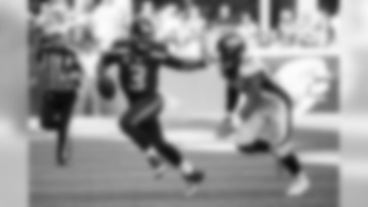 russellwilson_running-10.jpg