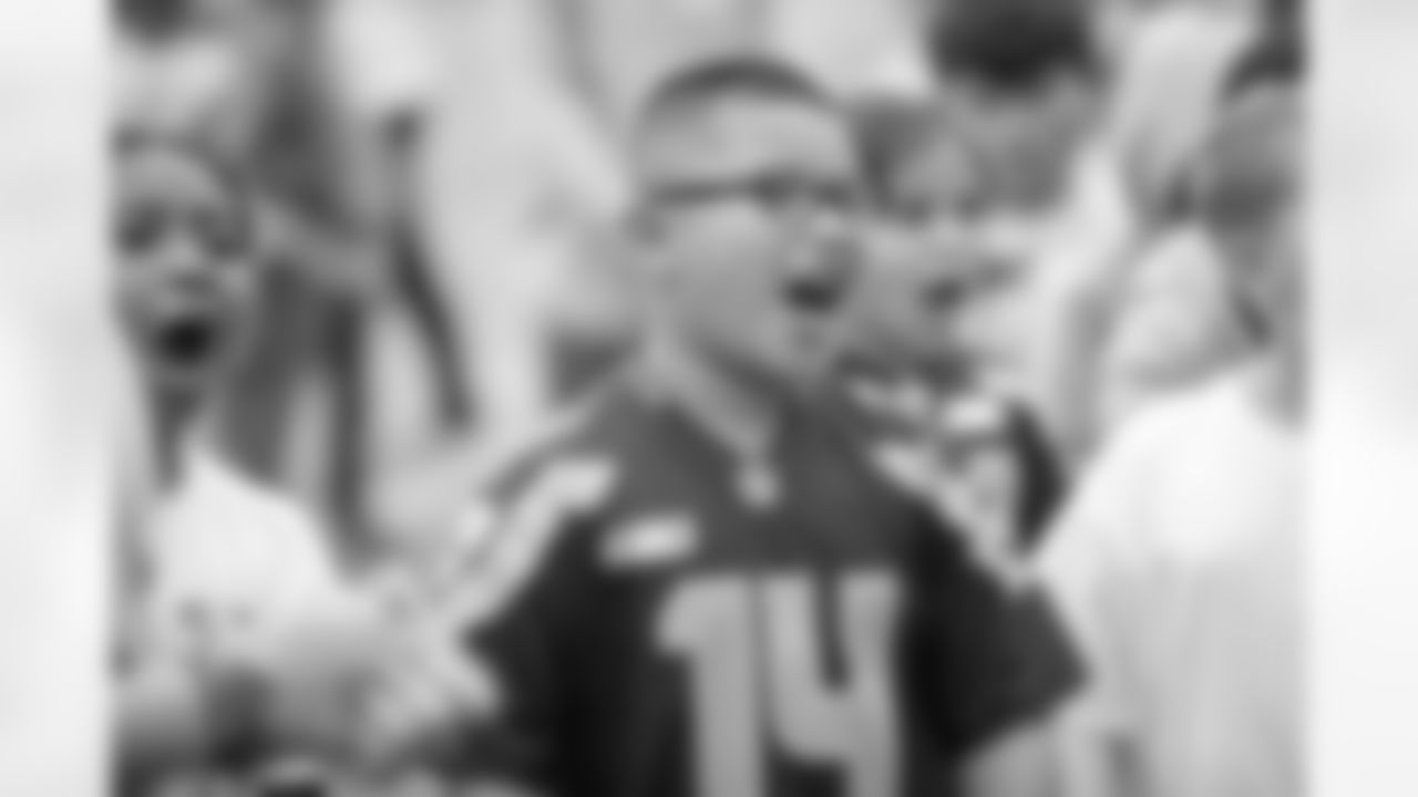 Seahawks-12-Tour-20220617_13-44-13_1615