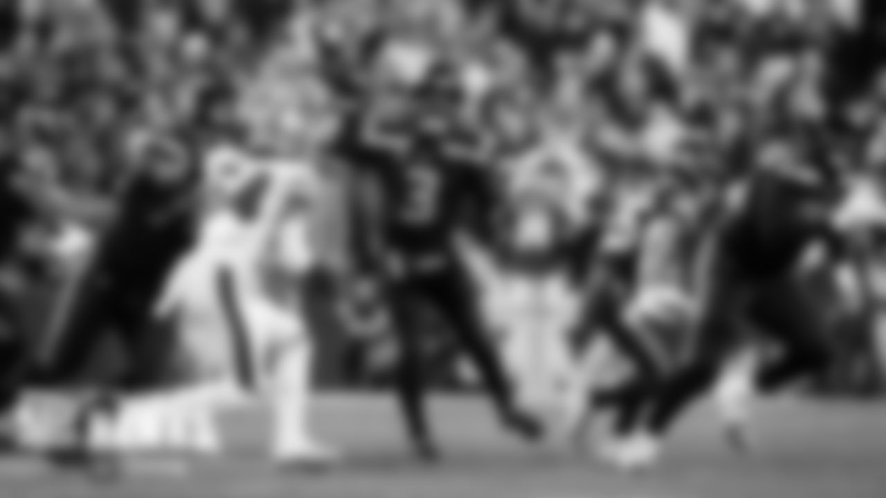 Seahawks quarterback Russell Wilson looks for a receiver on the final drive of the game.