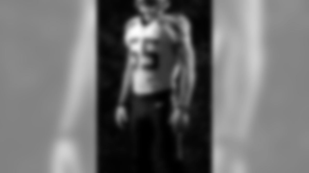Which uniform combination do you want to see most?