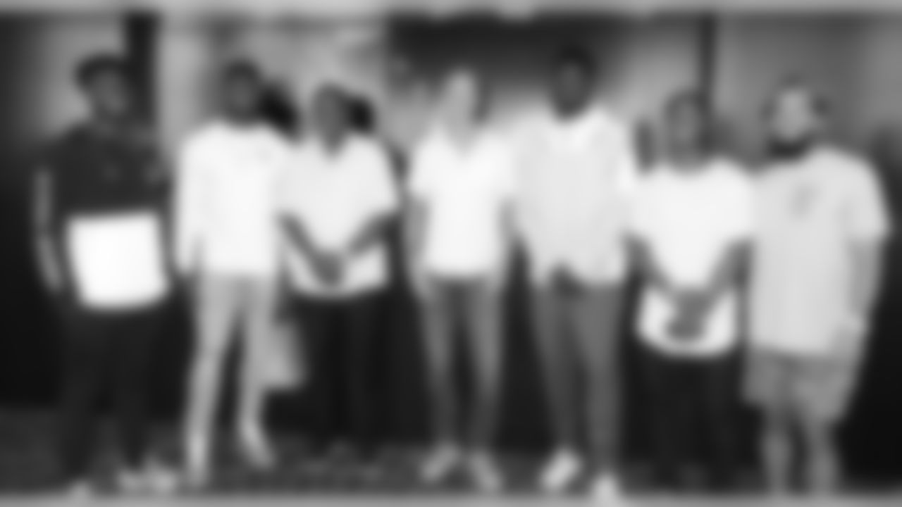 1CST_AM4I0054