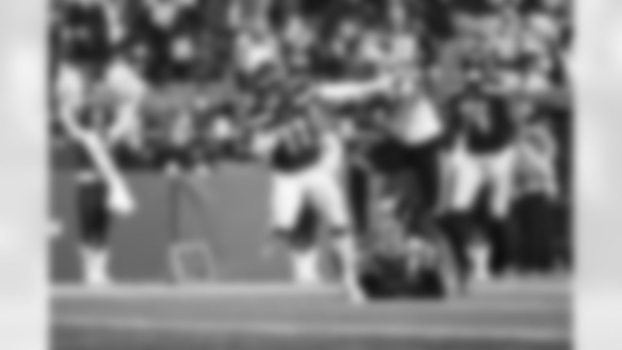 The best photos of Seahawks wide receiver Marquise Goodwin from the 2022 season.