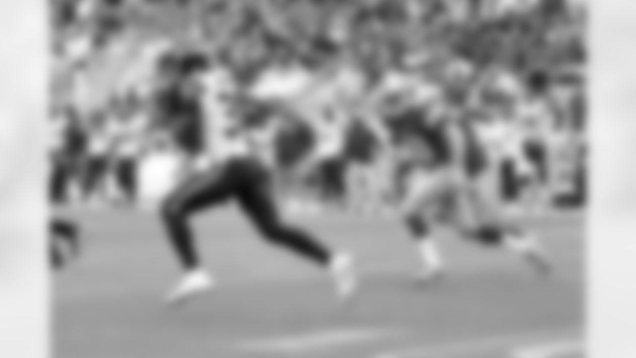 The best photos of Seahawks cornerback Mike Jackson from the 2022 season.