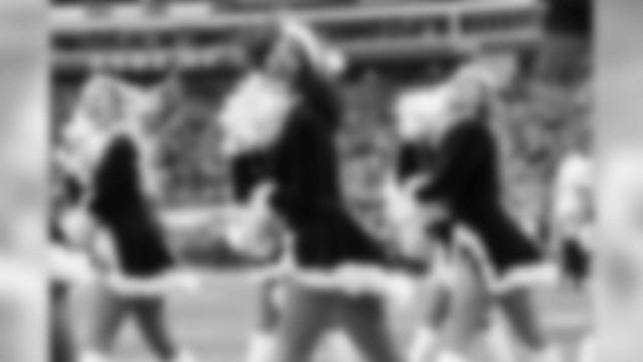 20171217_seagals_rams_janegphoto-136_0.jpg