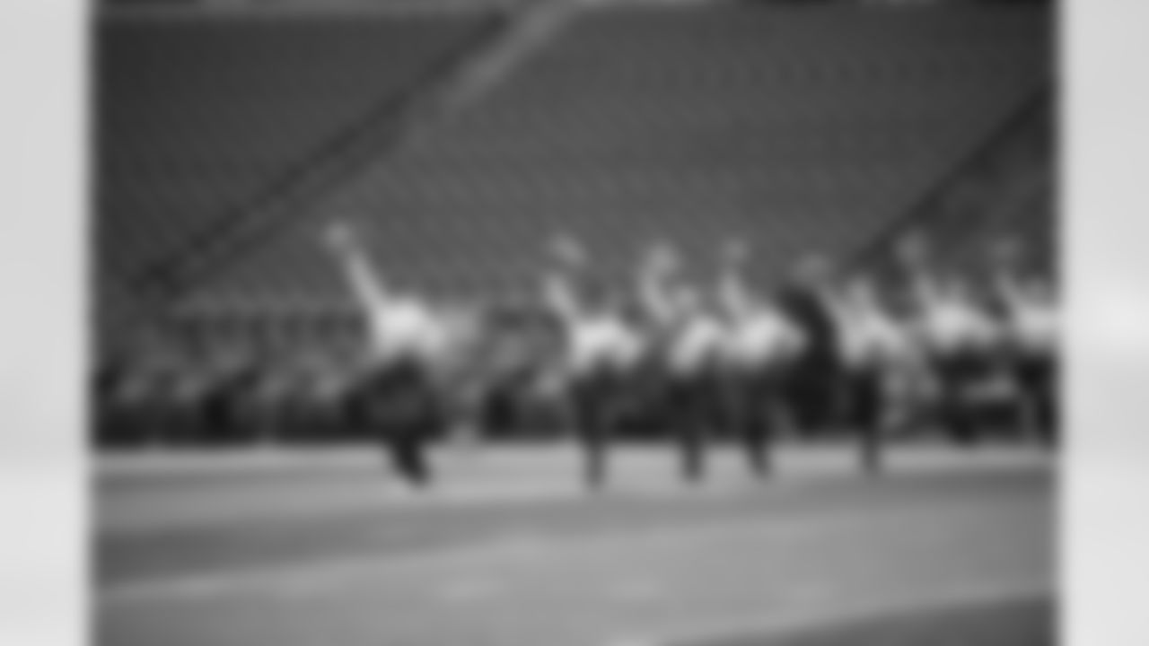 20151227_rams_seahawks_jhg-18.jpg