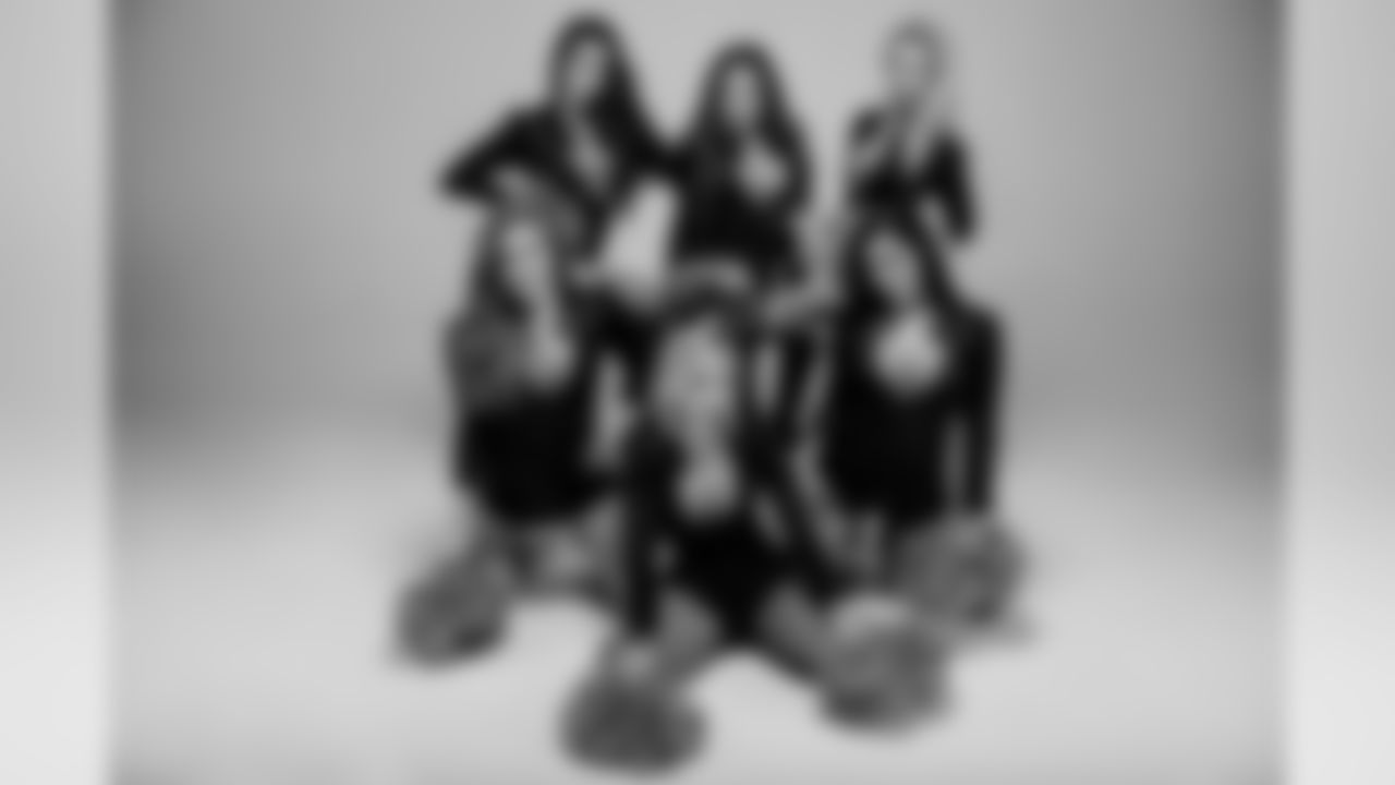 seagals_showgroup_jhg-70_0.jpg