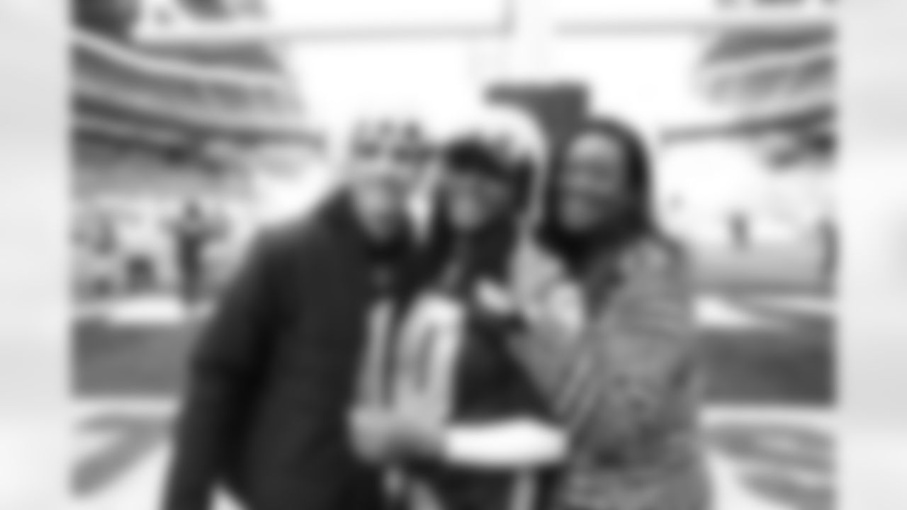 Seahawks-Nickelodeon-20230101_12-27-00_1975