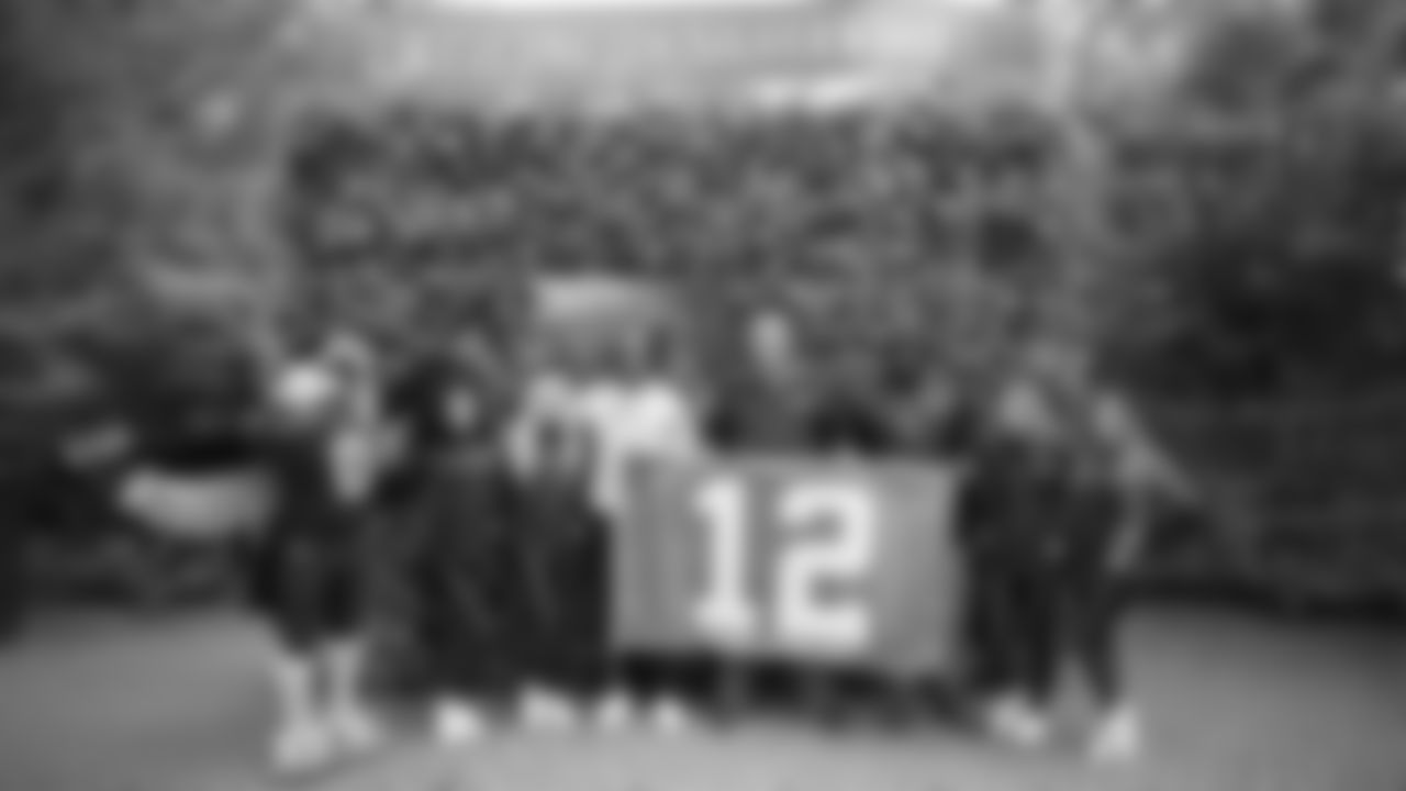 2020-10-19_Top-Shots-Neiko-Thorpe-20190608_13-08-50_Thorpe-SaskiaPotter-6700