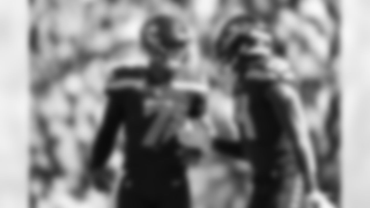 Seahawks-Top-Shots-Offense-20220925_21-08-51_3364