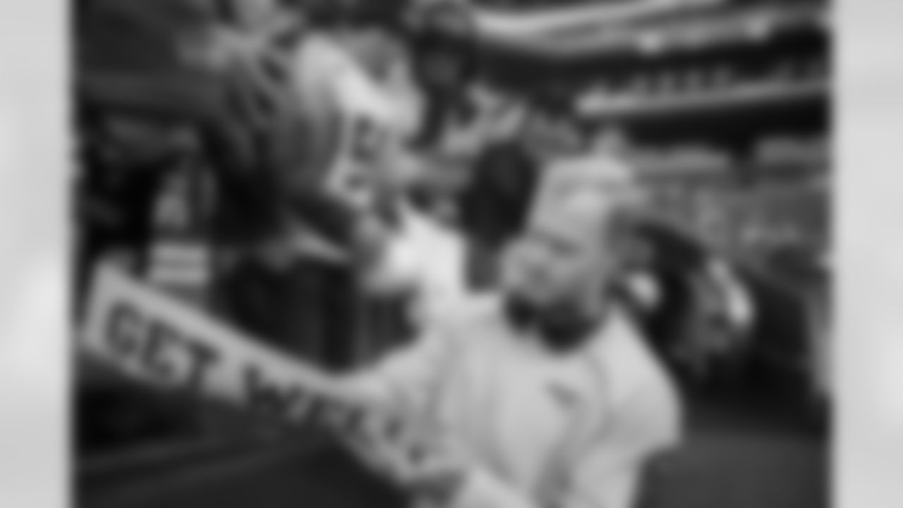 DE Cliff Avril
