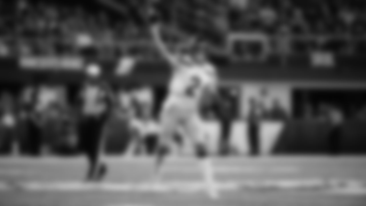 QB Paxton Lynch