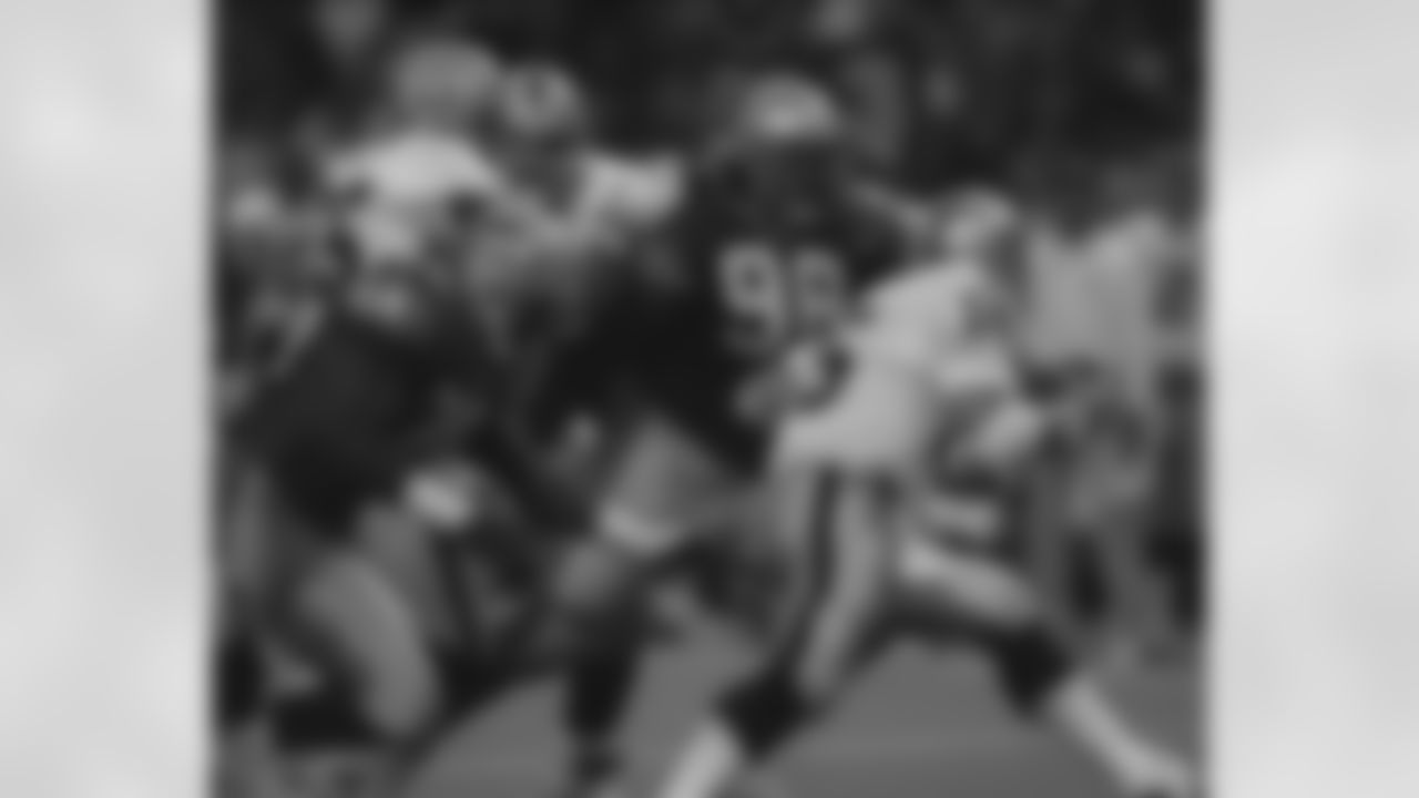 Adams, Sam tackles Raiders 1994