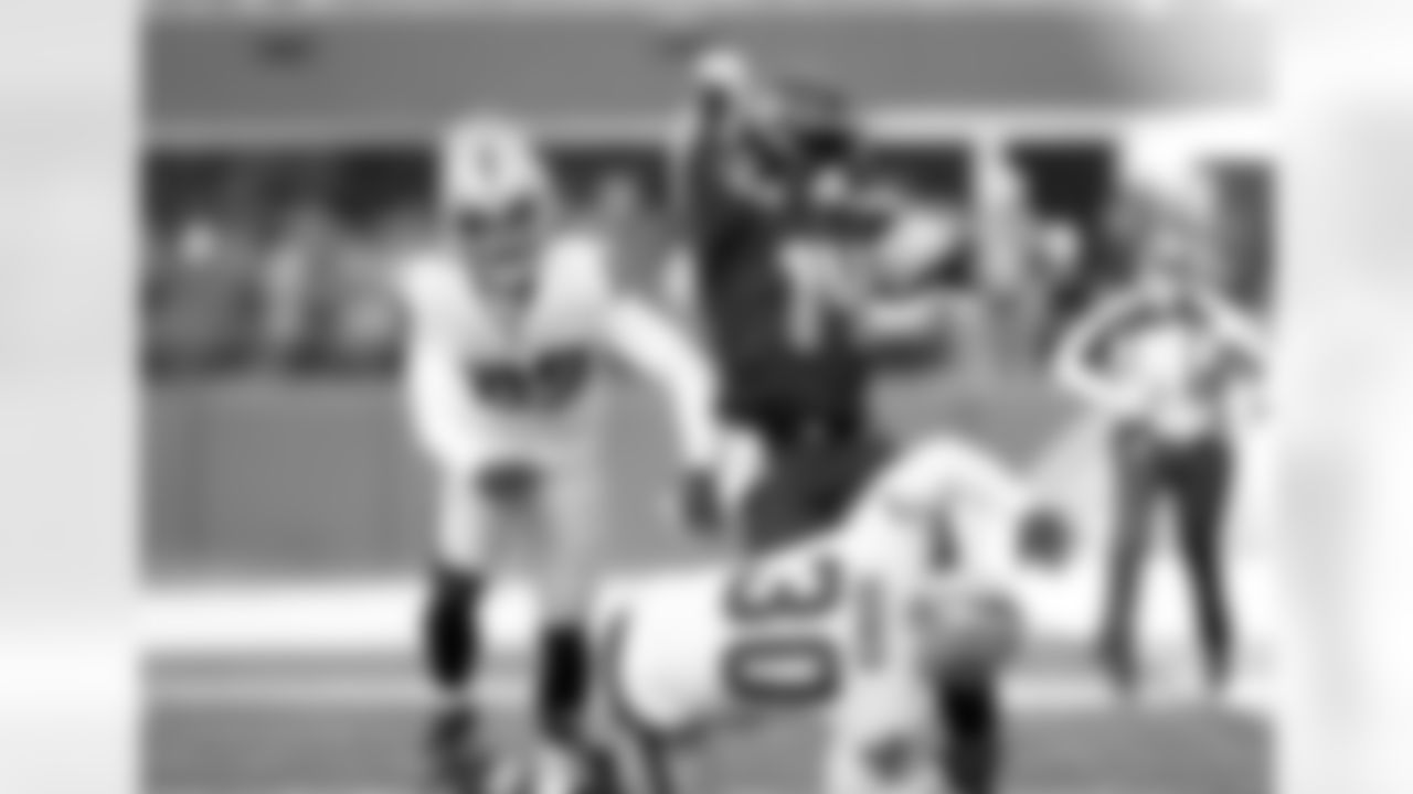 Seahawks-Top-Shots-Offense-20221127_13-49-56_104475