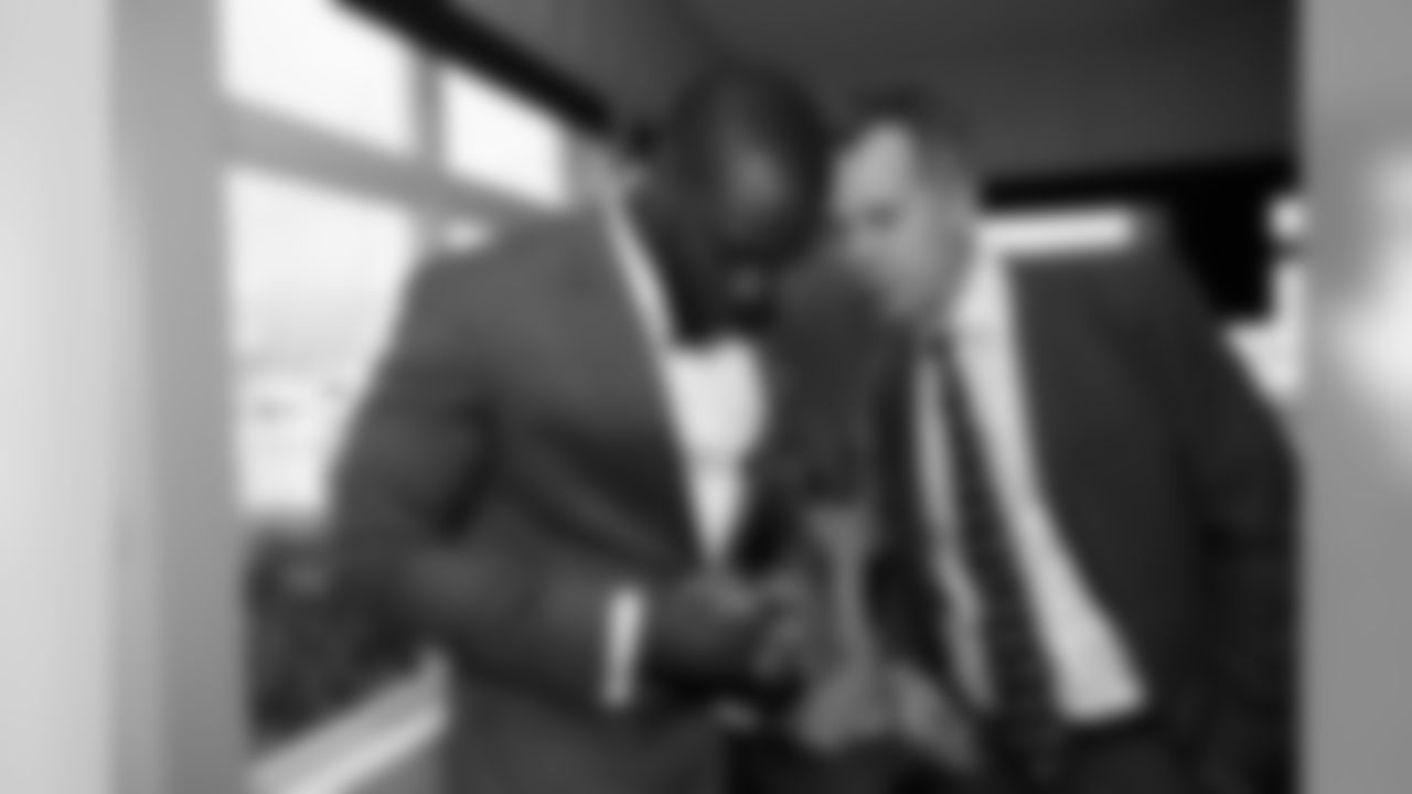 cliff_avril_charity_dining_2017_1121.jpg