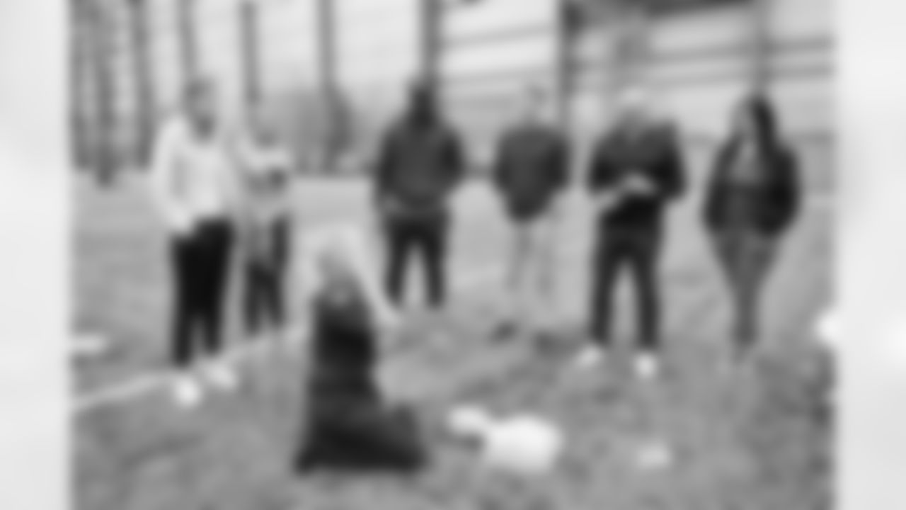 Seahawks-CPR-Training - 20230501_15-41-57_2449