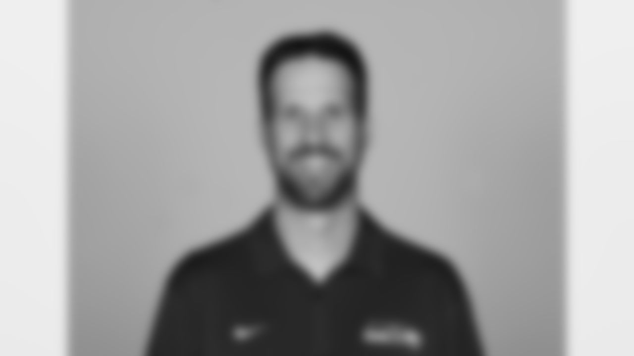 Tracy Smith - Assistant Special Teams