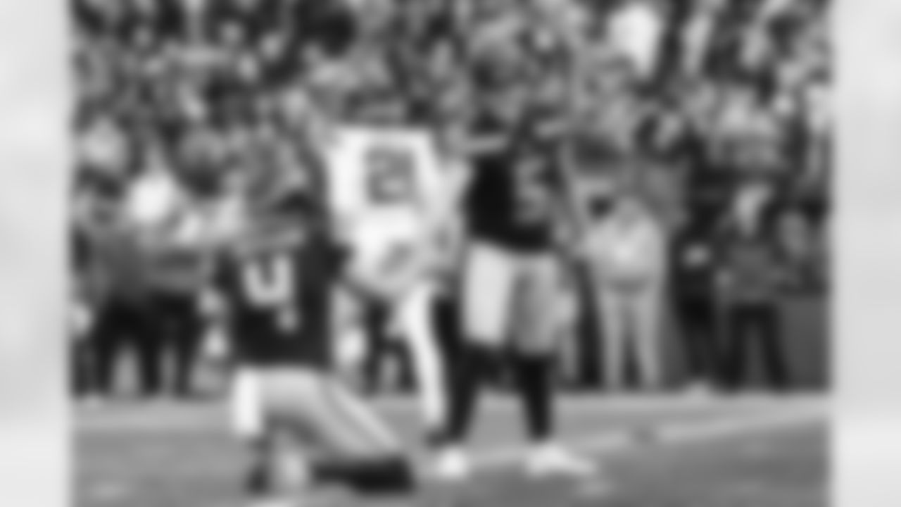 The best photos of Seahawks punter Michael Dickson from the 2022 season.