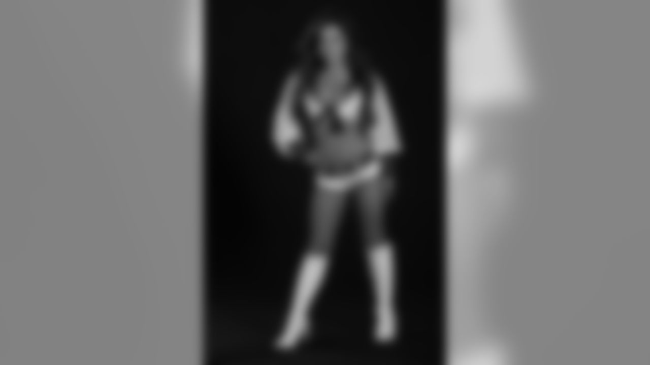jessica_leadshot.jpg