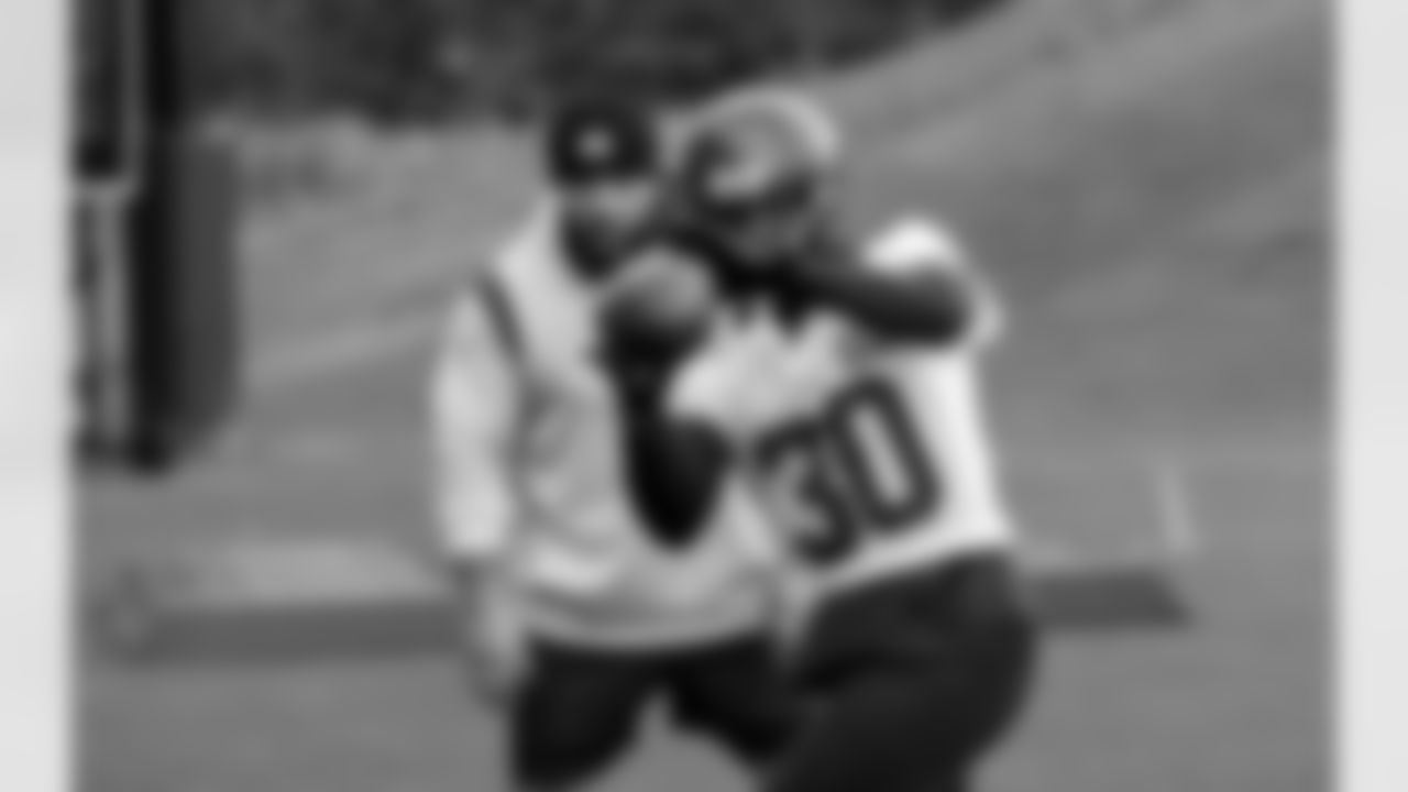 The best photos of Seahawks cornerback Mike Jackson from the 2022 season.