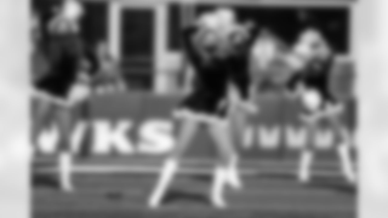 20212105_SFvsSEA_Dancers_SP_-3869