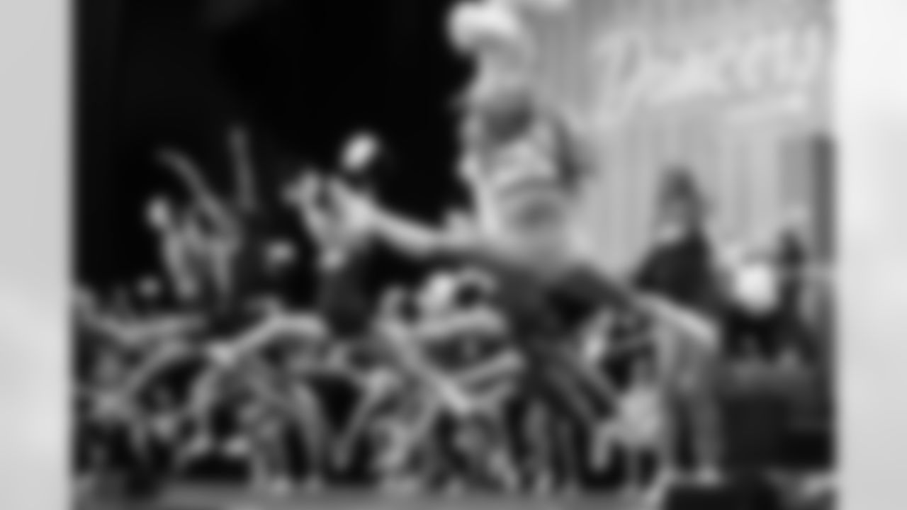 20220818_CHIvsSEA_SEA_DANCERS_SP-9034