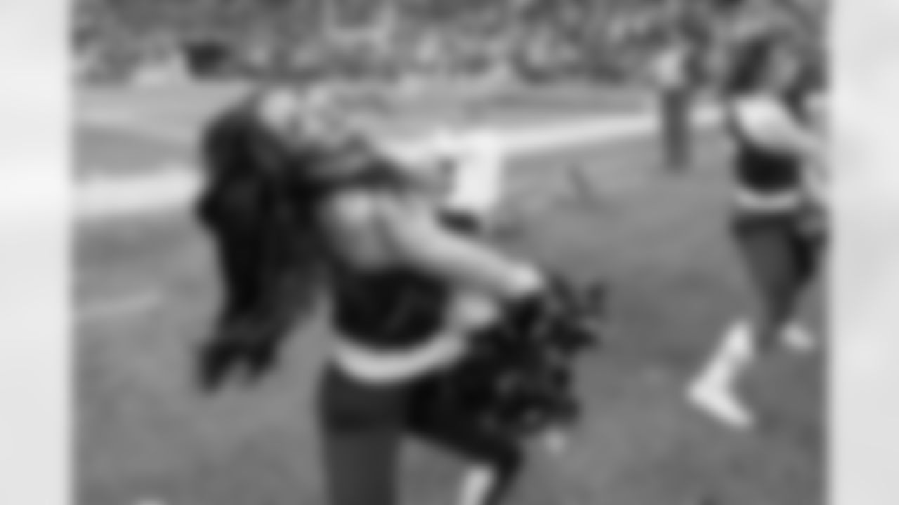 20230101_NYJvsSEA_Dancers_POTTER-5792