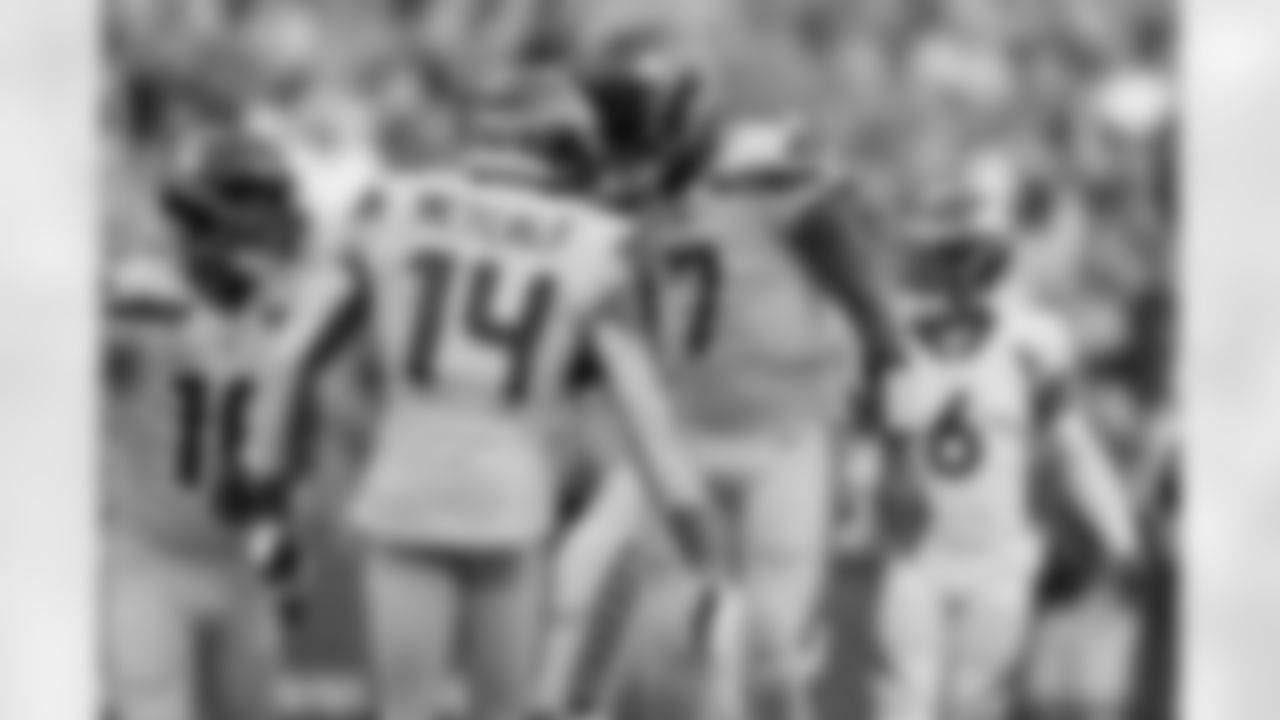 The best photos of Seahawks wide receiver DK Metcalf from the 2022 season.