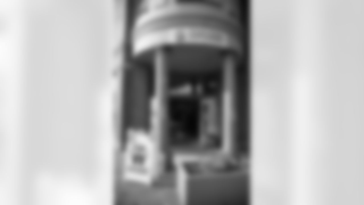 10.8.22_Weintrob_A7IV_Seahawks_Y-WETechLibraryEvent_040