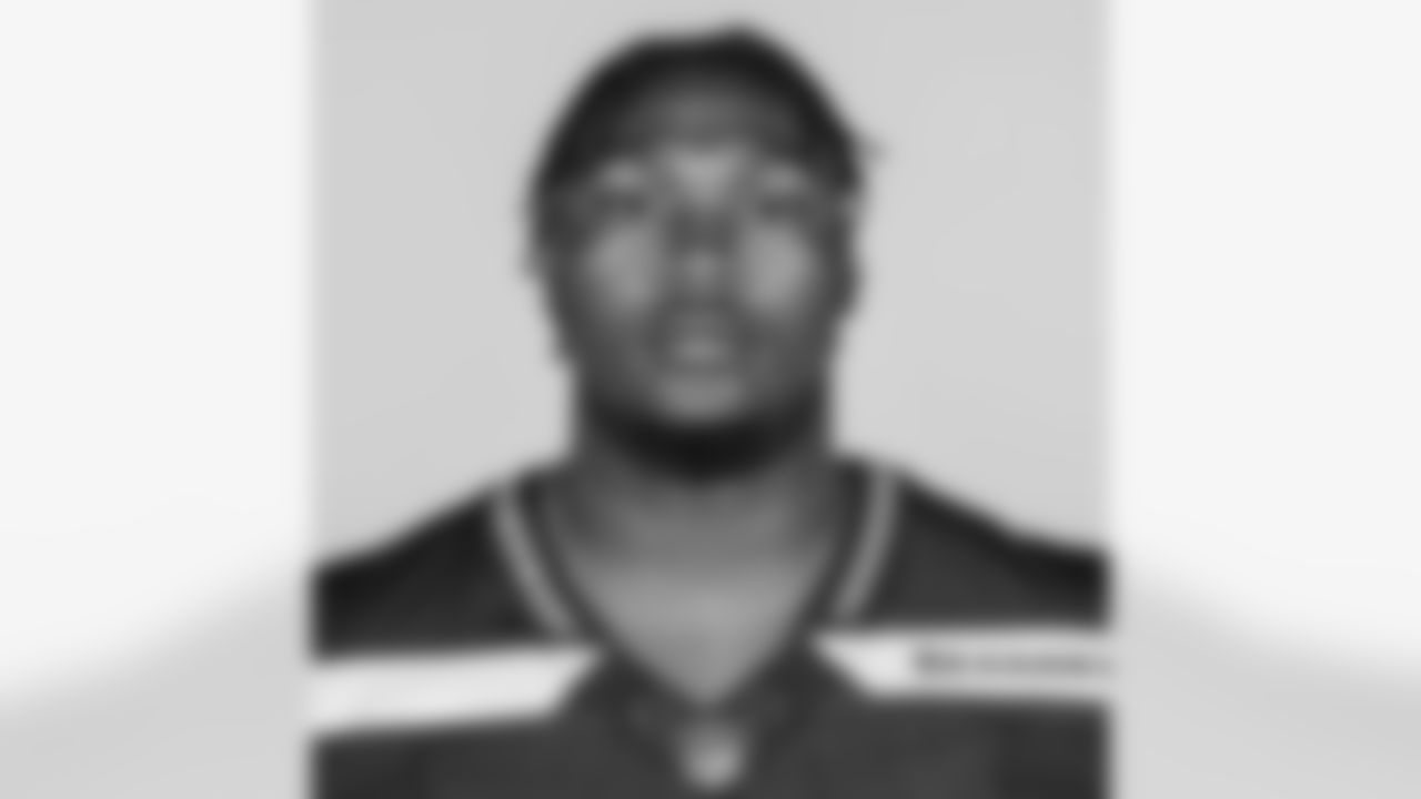 67 OT Charles Cross is in his second season in the NFL and his second season with the Seahawks.