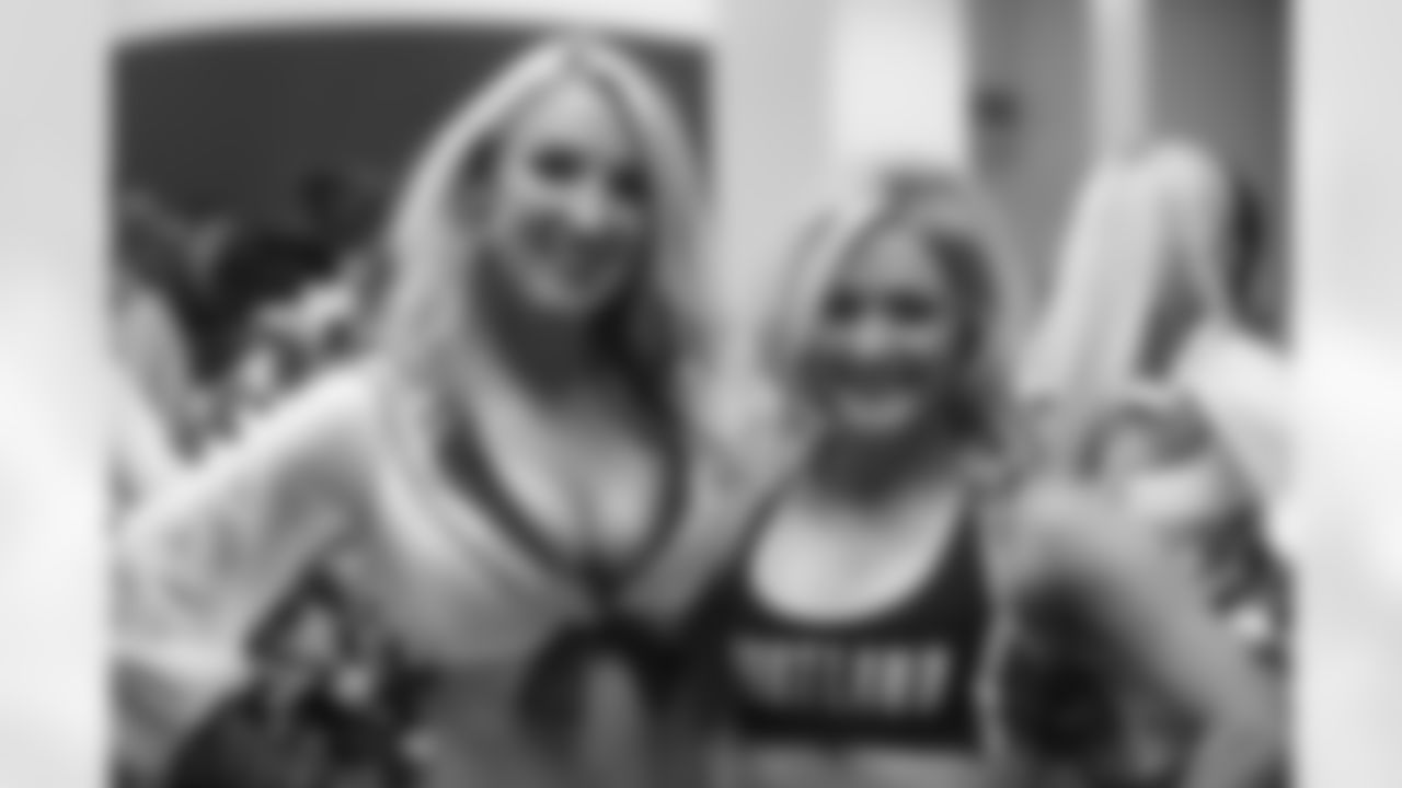 [December 4, 1983]: Cowboys 35 – Seahawks 10