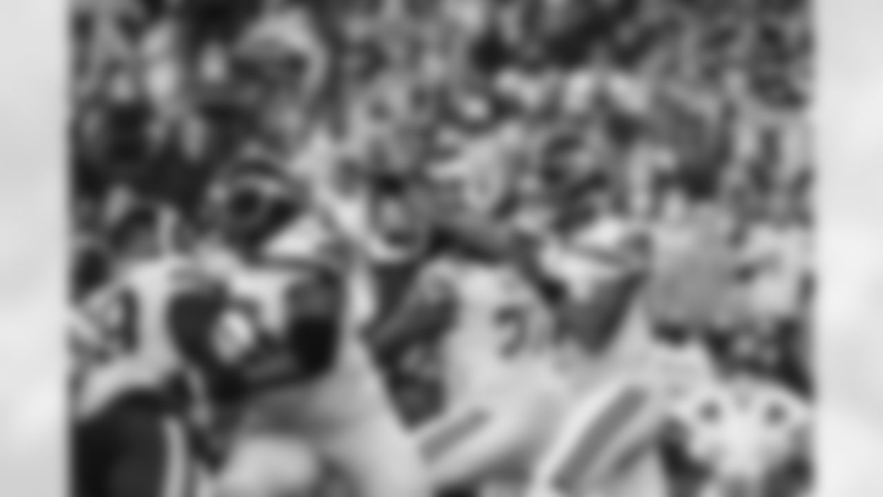 Some of the best photos of Seahawks quarterback Geno Smith taken during the 2021 season.