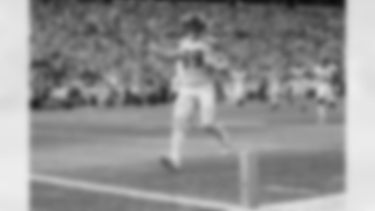 Seahawks-Top-Shots-Offense-20220912_17-20-01_3863