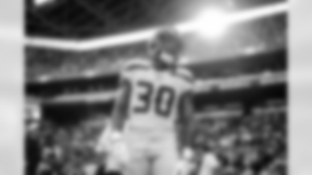 The best photos of Seahawks cornerback Mike Jackson from the 2022 season.