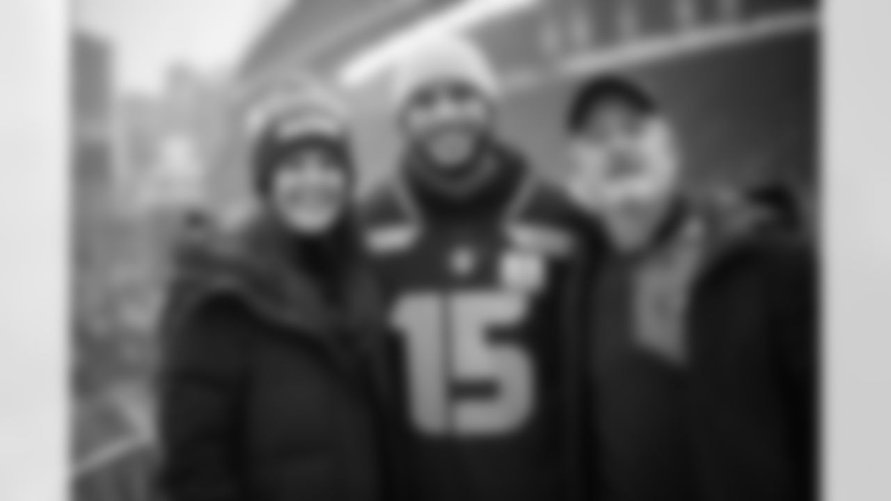 Former Seahawks wide receiver Jermaine Kearse raised the 12 Flag at Lumen Field on January 2, 2022.