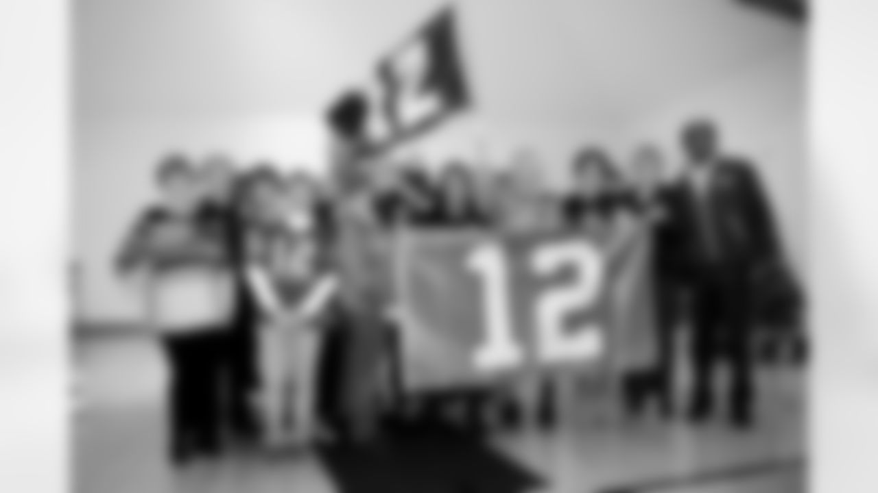Seahawks-Through-The-Years-Jordan-Babineaux-20171212_15-21-20_1225