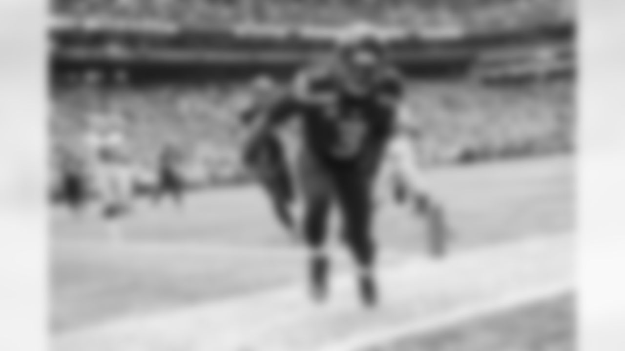 NFC Divisional Playoffs. [January 16, 2011]: Bears 35 - Seahawks 24