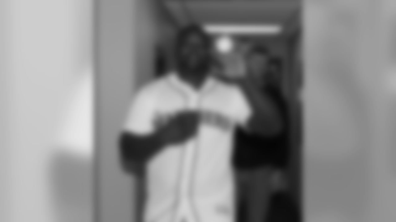 Defensive End Vinny Curry