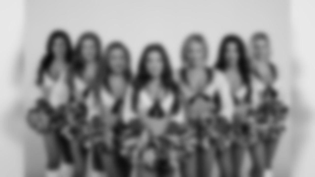 seagals_showgroup_jhg-5_0.jpg