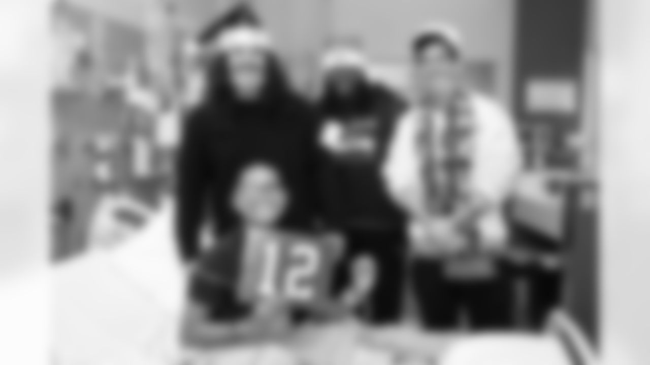 20221227_HOSPITAL_VISIT_MAR_RM1_0967