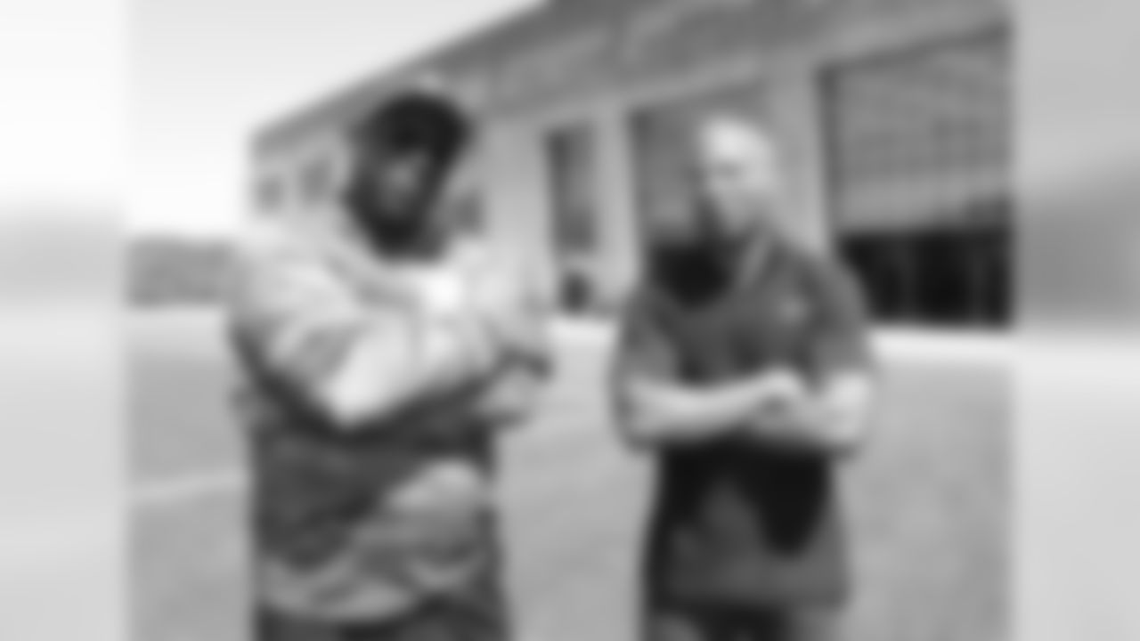 Alonzo Mitz, Paul Johns